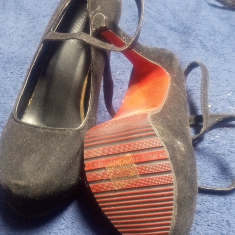 Elegant Black Women's Shoes